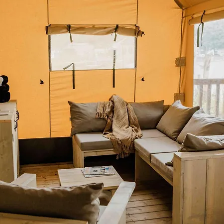 Veluwepark De Bosgraaf - Glamping Kamp alanı